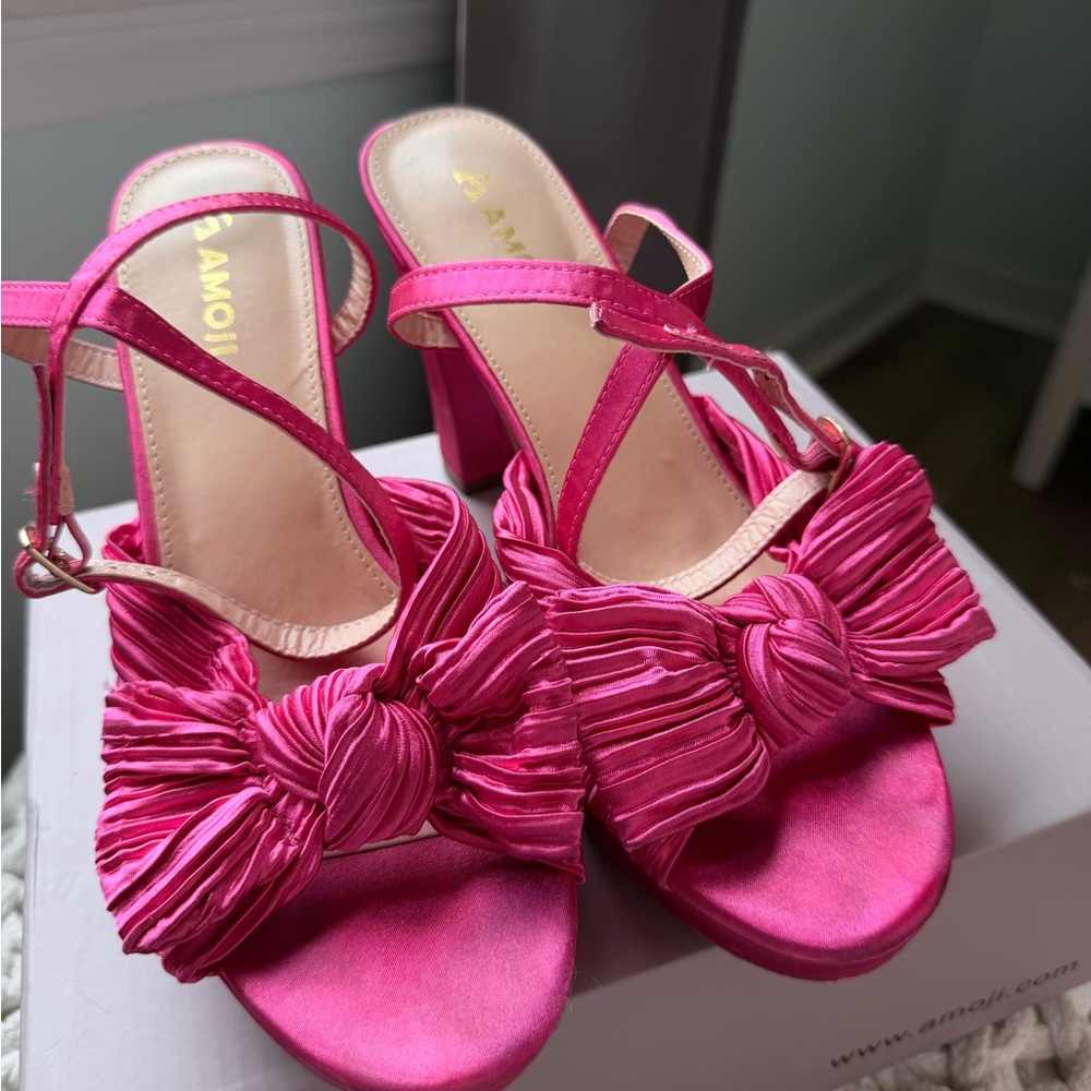 Hot Pink Satin Heels – Size 8.5 - Picture 3 of 7